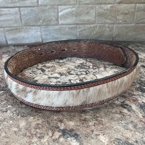 Montana Silversmiths Genuine Leather Hand Tooled Belt